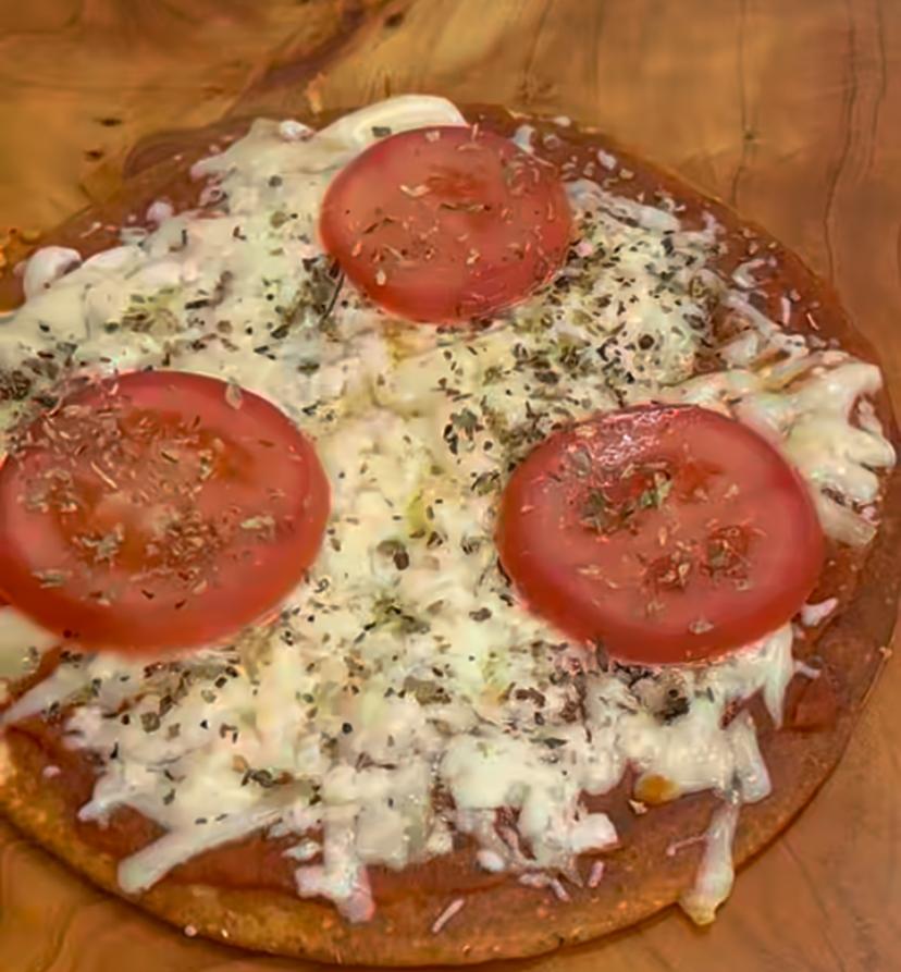 PIZZA COM COTTAGE